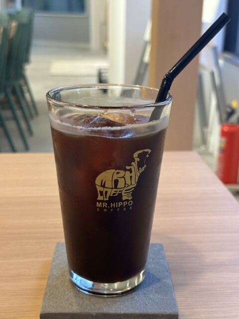 Hippo Coffee: Kedai Kopi yang Menyatu dengan Jiwa Cilacap